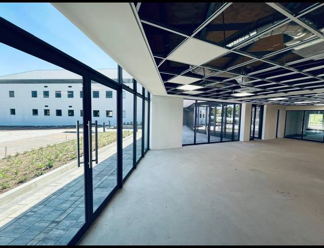 430M² OFFICE TO LET IN VORNA VALLEY